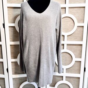 WHITE HOUSE BLACK MARKET Oversized Boyfriend Sweater SZ-L
